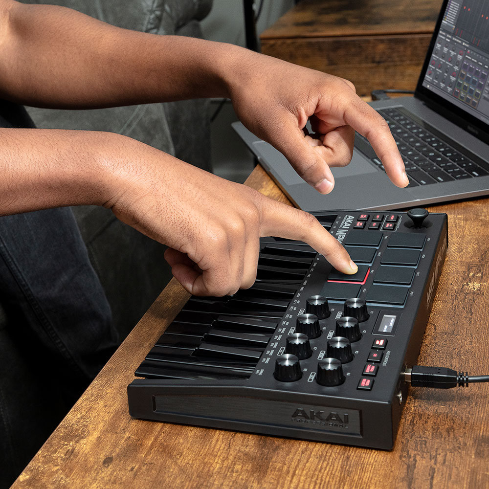 Akai Professional MPK Mini MK3 Laptop Production Keyboard